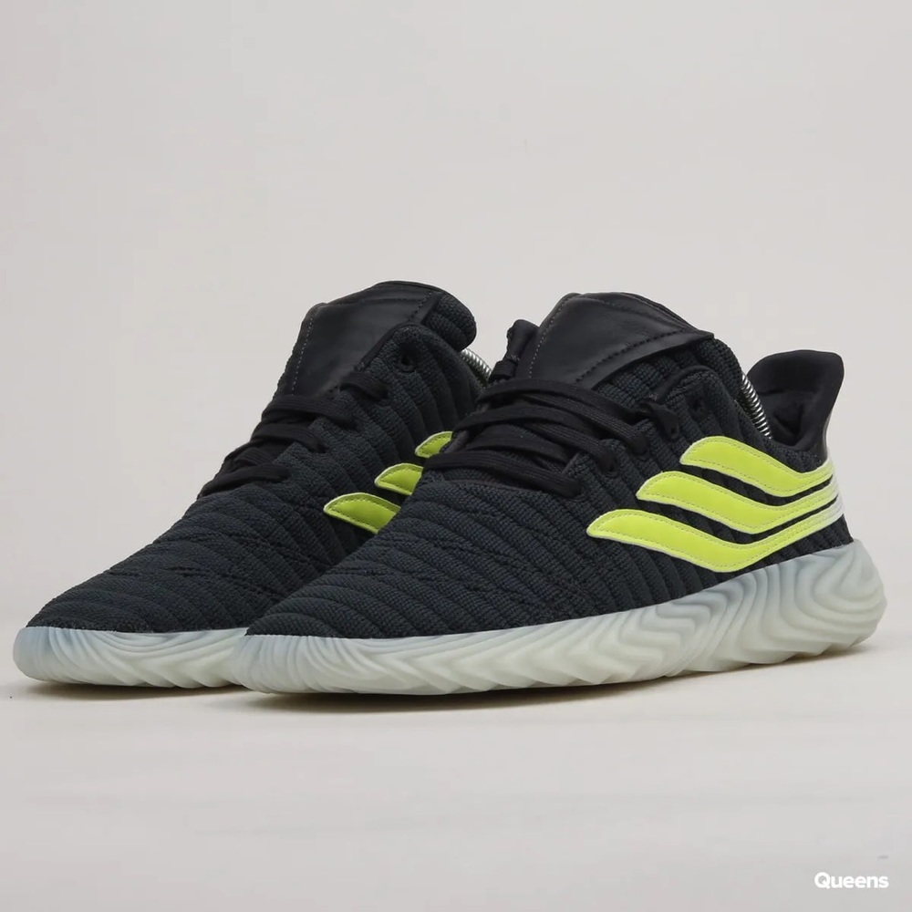 Men’s Adidas Sobakov EE5625 size 7